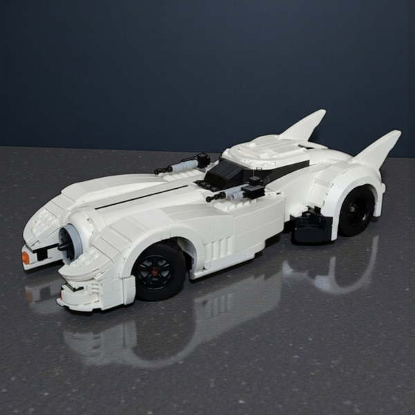 White Batmobile - 1006pc